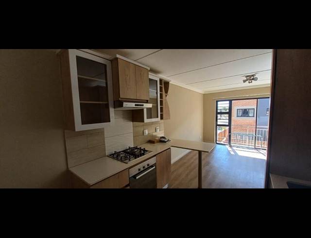 2 BEDROOM APARTMENT FOR SALE IN ROODEPLAAT DAM